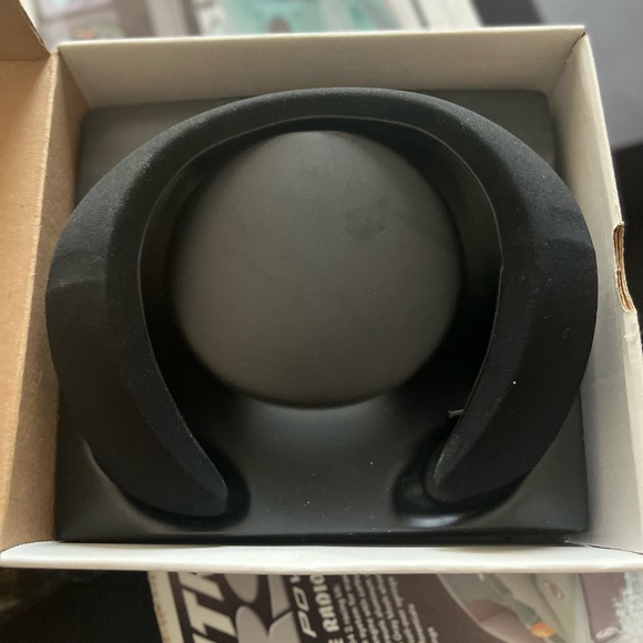 Bose Soundwear Companion Speaker - Picture 5 of 5